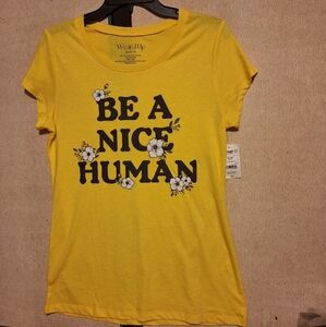 Yellow T-shirt "Be a nice human"